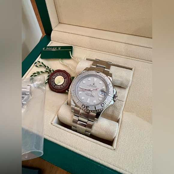 Rolex 2015 Oyster Perpetual Yacht- Master Platinum - Picture 4 of 10